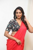 Kamakshi Bhaskarla Photo Stills